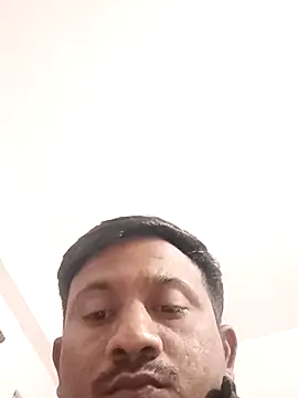 Snapshot of SlipperyRebound0 chatting on November 17, 3:16 pm SlipperyRebound0 online show from November 17, 3:16 pm