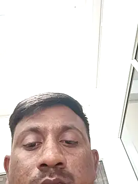 Snapshot of SlipperyRebound0 chatting on October 29, 5:23 pm SlipperyRebound0 online show from October 29, 5:23 pm