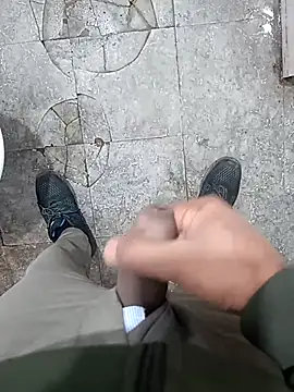 SlipperyRebound0 online show from November 18, 3:04 pm