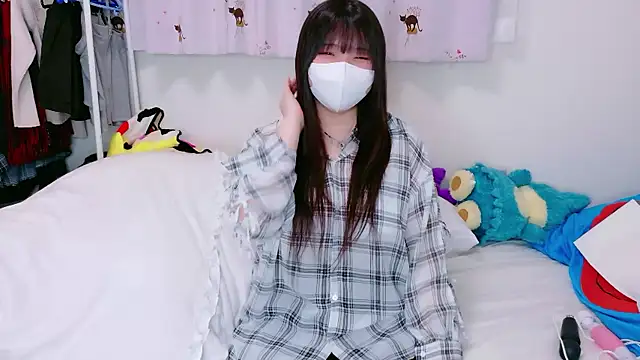 YUKINA 00 online show from April 5, 2:24 pm