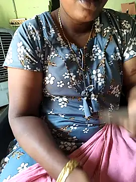 Snapshot of Tamilselviroja- chatting on March 4, 4:42 am Tamilselviroja- online show from March 4, 4:42 am