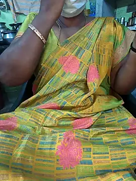 Snapshot of Tamilselviroja- chatting on December 19, 3:47 pm Tamilselviroja- online show from December 19, 3:47 pm