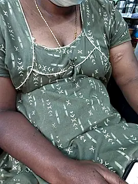 Snapshot of Tamilselviroja- chatting on January 15, 3:48 pm Tamilselviroja- online show from January 15, 3:48 pm