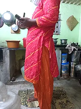 Snapshot of Tamilselviroja- chatting on March 23, 2:50 pm Tamilselviroja- online show from March 23, 2:50 pm