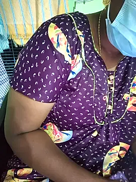 Snapshot of Tamilselviroja- chatting on February 1, 2:48 pm Tamilselviroja- online show from February 1, 2:48 pm