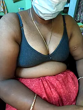 Tamilselviroja- online show from November 18, 8:45 pm