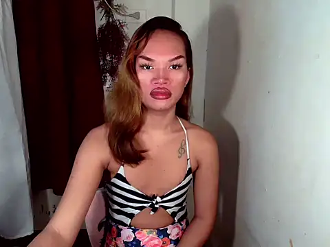 amandareddragon online show from October 29, 5:17 am