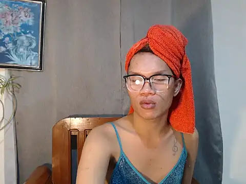 amandareddragon online show from February 9, 4:32 am