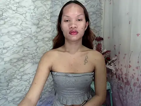 Snapshot of amandareddragon chatting on July 21, 4:47 am amandareddragon online show from July 21, 4:47 am