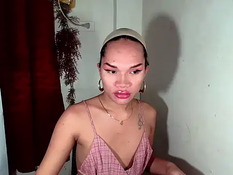 amandareddragon online show from October 25, 5:17 am