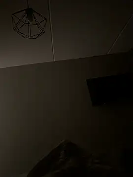 heet1998 online show from November 7, 8:13 pm