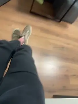 heet1998 online show from October 18, 11:45 am