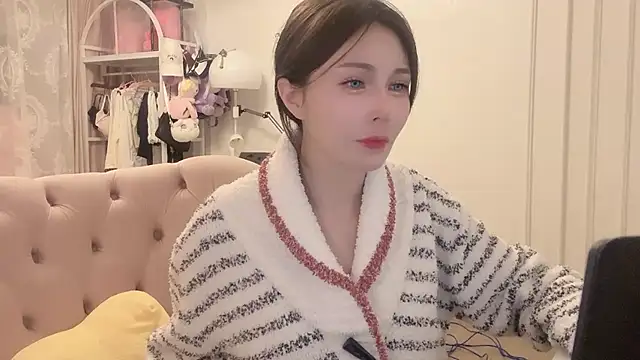 Snapshot of Titi-175 chatting on November 30, 11:11 am Titi-175 online show from November 30, 11:11 am