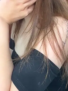 Sexy dancing girl online show from April 14, 6:35 pm