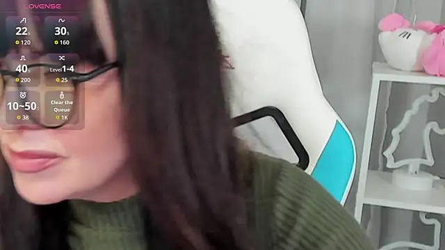 LindaRomero online show from October 4, 9:11 am