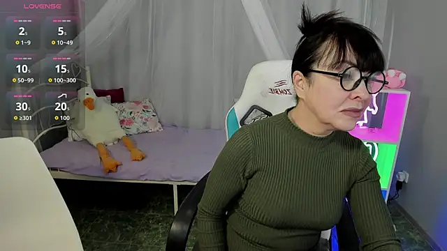 LindaRomero online show from October 8, 9:22 am