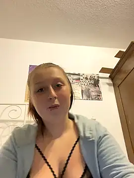 Snapshot of SweetieLina chatting on October 6, 5:13 pm SweetieLina online show from October 6, 5:13 pm