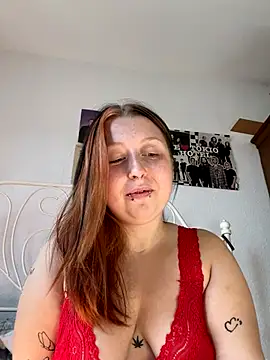 Snapshot of SweetieLina chatting on October 2, 9:01 am SweetieLina online show from October 2, 9:01 am