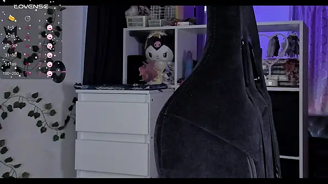 power robynn online show from October 6, 10:49 am