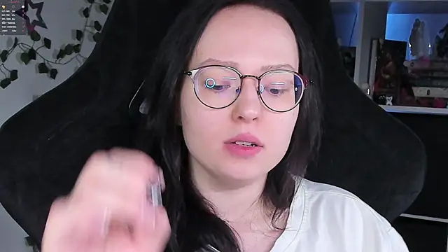 power robynn online show from November 15, 4:33 pm