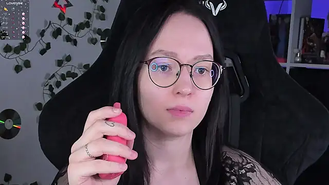 power robynn online show from October 19, 3:37 pm