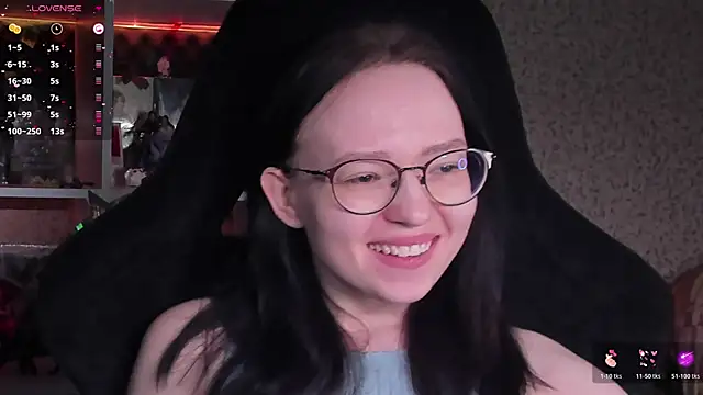 power robynn online show from April 14, 6:24 pm