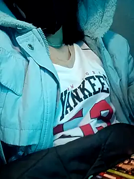 Snapshot of BiCute688 chatting on December 2, 8:32 pm BiCute688 online show from December 2, 8:32 pm