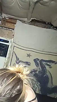 Queen2454 online show from March 15, 7:43 pm