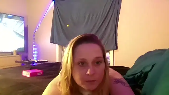 Queen2454 online show from October 11, 3:02 pm