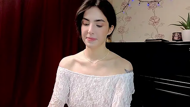 Snapshot of di_moon chatting on October 11, 2:29 pm di moon online show from October 11, 2:29 pm