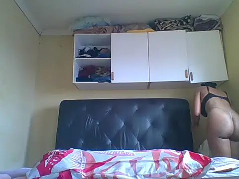 carrie tee online show from November 4, 8:51 am