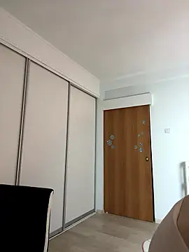 bunnyirisluv online show from January 9, 5:42 pm