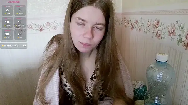 Snapshot of 0nlyLola chatting on October 13, 8:49 am 0nlyLola online show from October 13, 8:49 am