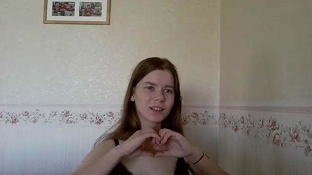 Snapshot of 0nlyLola chatting on October 15, 10:01 am 0nlyLola online show from October 15, 10:01 am