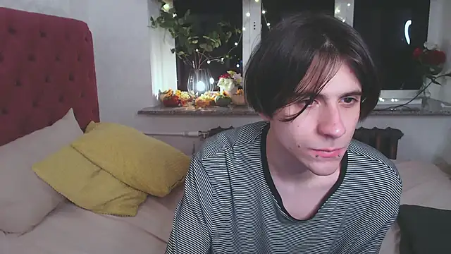 Ellis Rin online show from December 1, 4:24 am