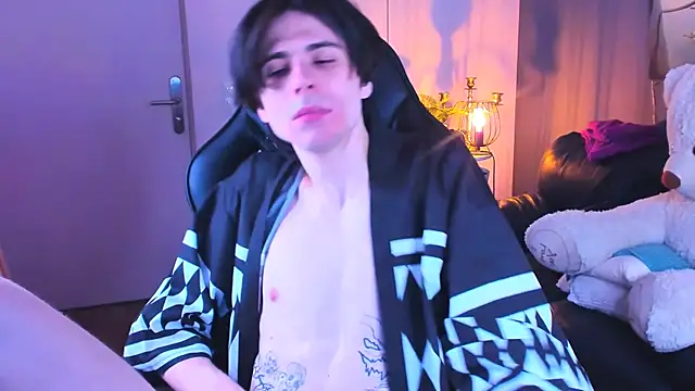 Ellis Rin online show from October 26, 8:31 pm