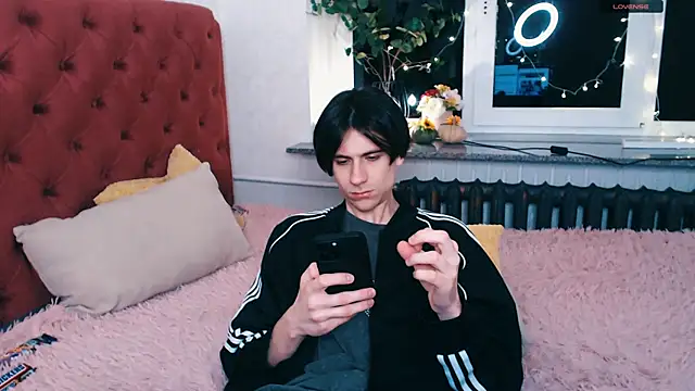 Ellis Rin online show from November 24, 6:57 am