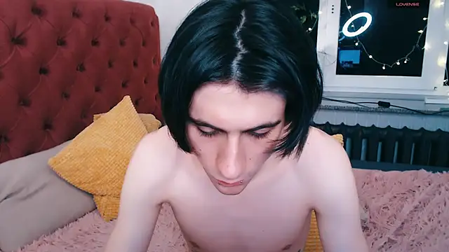 Ellis Rin online show from November 24, 7:03 pm