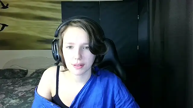 Snapshot of Diana-back chatting on November 9, 3:05 pm Diana-back online show from November 9, 3:05 pm