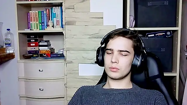 Snapshot of _Chris_Next_Door_ chatting on October 13, 5:25 pm  Chris Next Door  online show from October 13, 5:25 pm