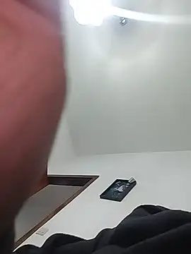 thonyx93 online show from November 22, 1:43 pm