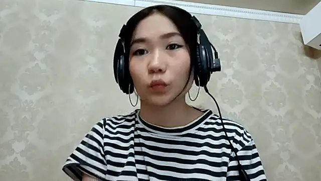 YukiShaapan online show from October 11, 12:06 pm