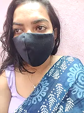 Snapshot of Tamil_Hot_Shasi chatting on October 29, 8:24 am Tamil Hot Shasi online show from October 29, 8:24 am