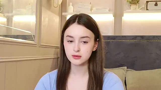 EvaSwen online show from April 12, 6:00 pm