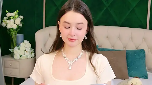 EvaSwen online show from April 15, 5:57 am