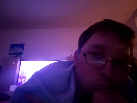 Snapshot of stivi2526 chatting on December 17, 9:42 pm stivi2526 online show from December 17, 9:42 pm