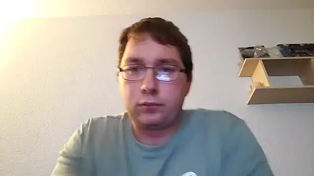 Snapshot of stivi2526 chatting on September 30, 8:37 pm stivi2526 online show from September 30, 8:37 pm