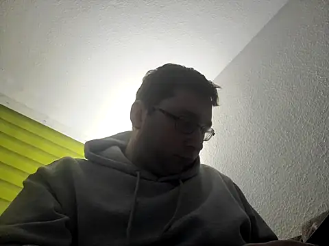 Snapshot of stivi2526 chatting on November 11, 8:14 pm stivi2526 online show from November 11, 8:14 pm