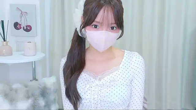 Snapshot of Seira__nn chatting on February 3, 4:21 am Seira nn online show from February 3, 4:21 am