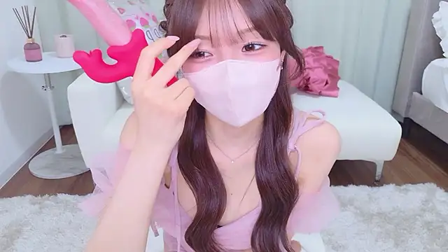 Seira  nn online show from March 29, 1:13 pm